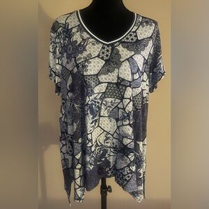 NWOT Johnny Was The Janie Favorite Drape Tunic Tee Moonlight Glass print size M.